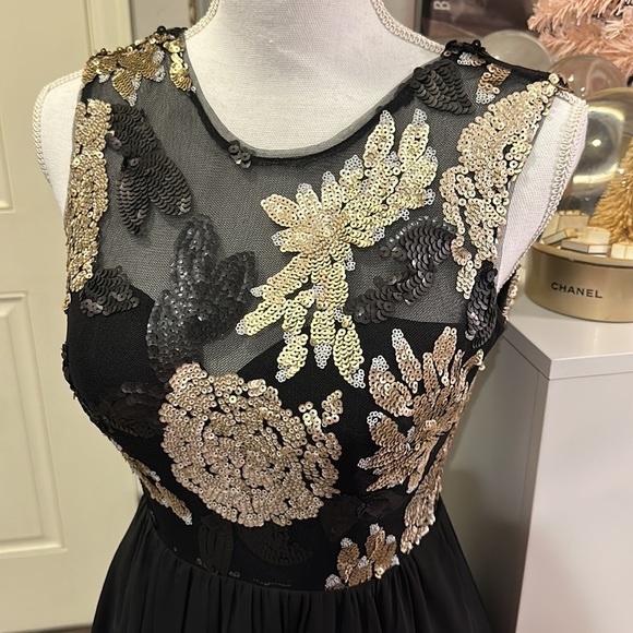 🎉✨HOST PICK💖💎 Gorgeous Party Dress - Picture 4 of 5